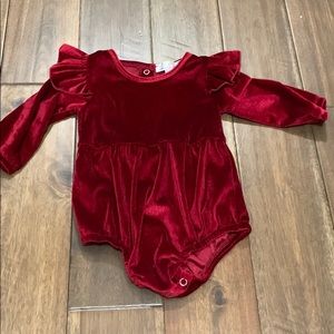 Beautiful red velvet flutter cap 9-12m